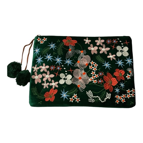 1 LEFT! Embroidered Velvet Clutch - Picture 7 of 7